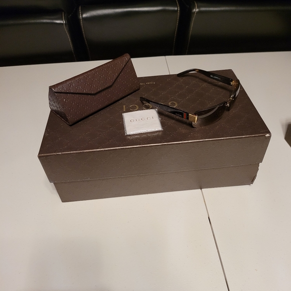 Gucci sunglasses - Picture 3 of 5